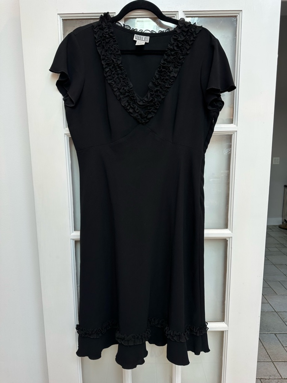 Vintage Robbie Bee Black Ruffle V-Neck Feminine Whimsigoth Retro Dress Size 14